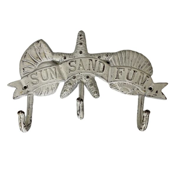 Beachy Cast Iron Key Hook Sun Sand Fun Beach Shell Starfish Chippy Nautical - Picture 1 of 10